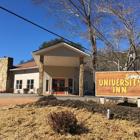 University Inn Cullowhee Eksteriør bilde