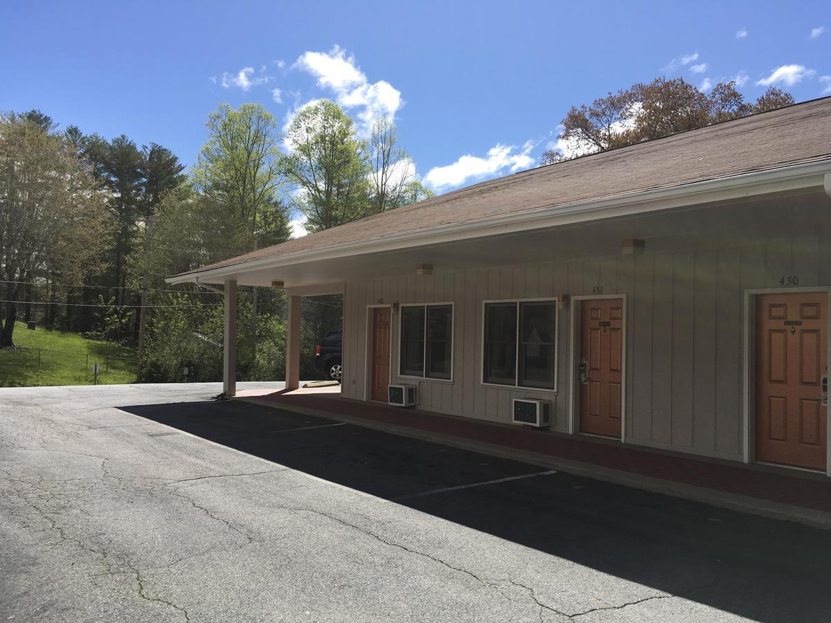University Inn Cullowhee Eksteriør bilde