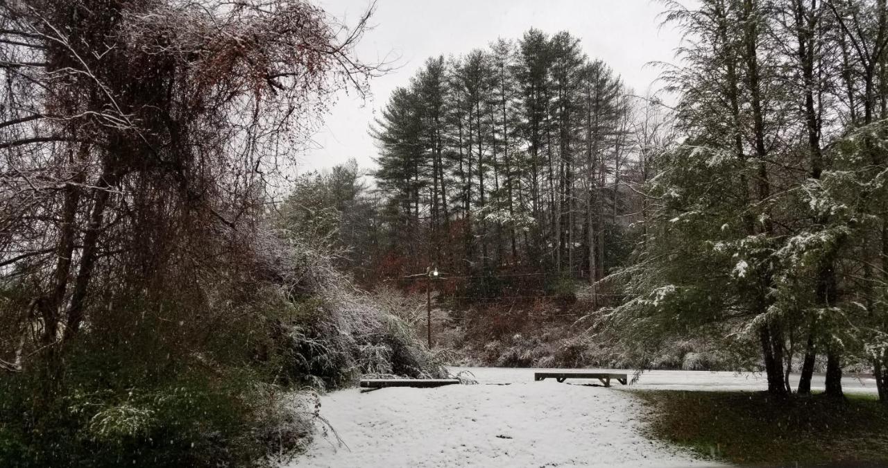 University Inn Cullowhee Eksteriør bilde