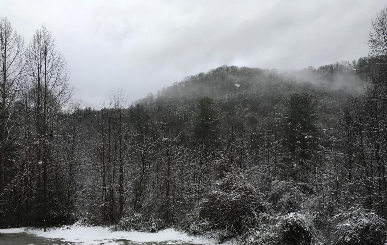 University Inn Cullowhee Eksteriør bilde