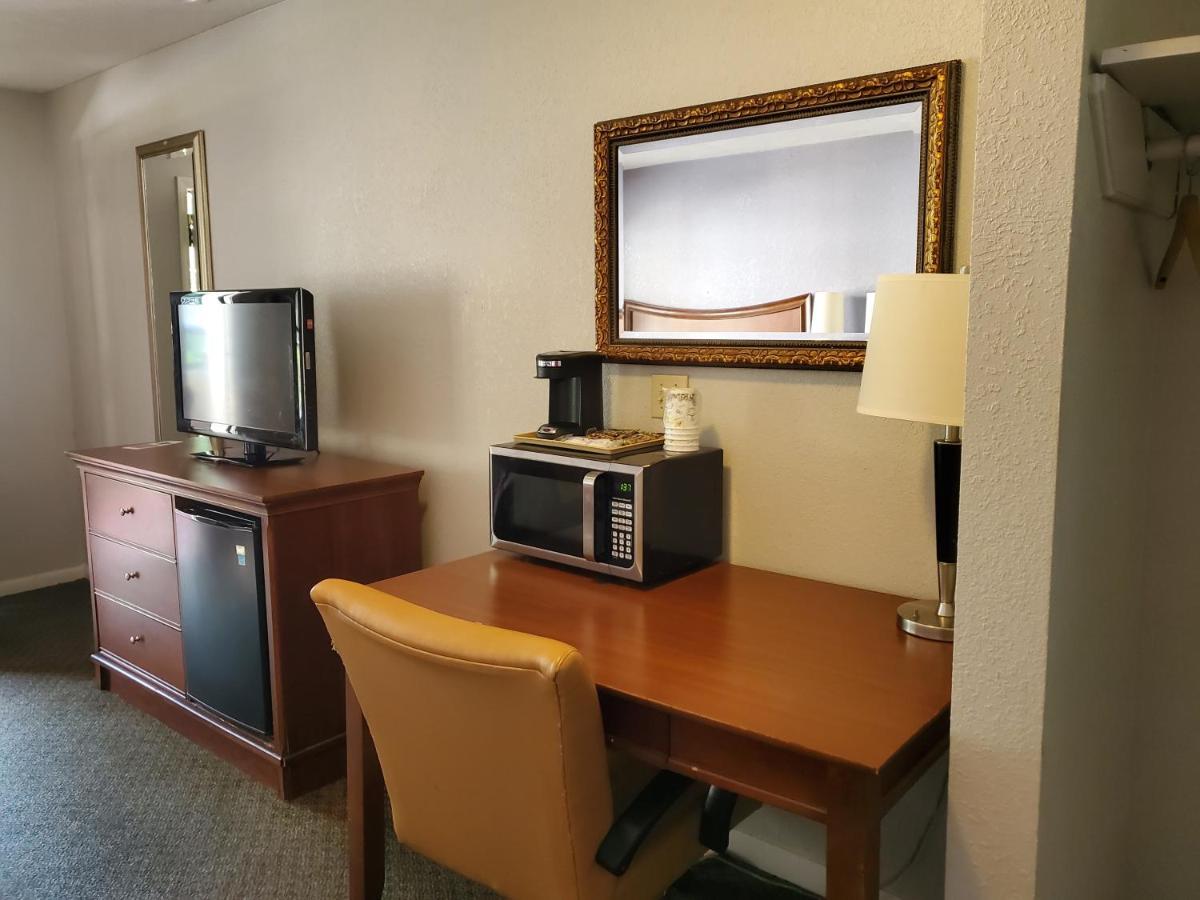 University Inn Cullowhee Eksteriør bilde